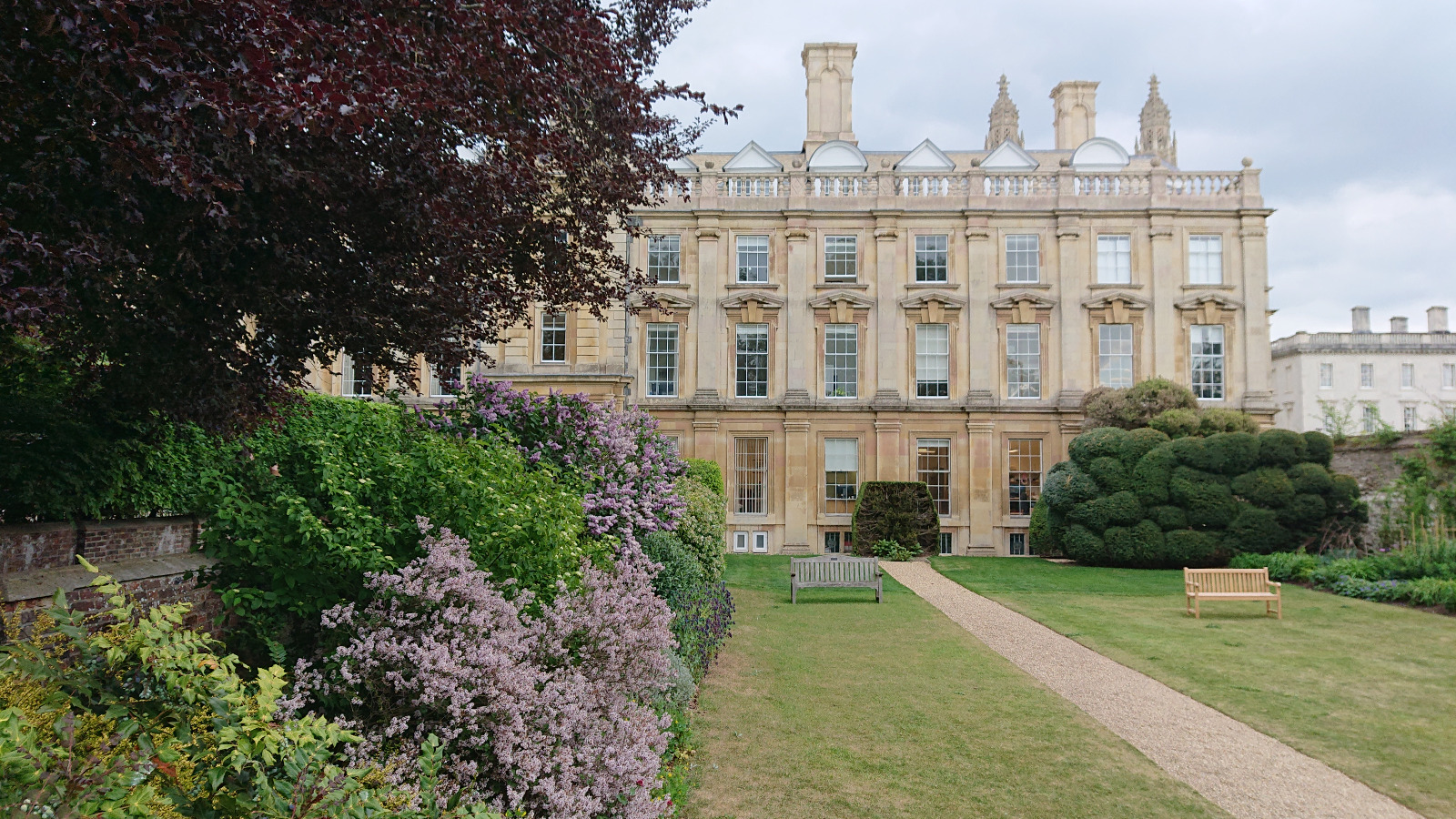 Clare College and its gardens
